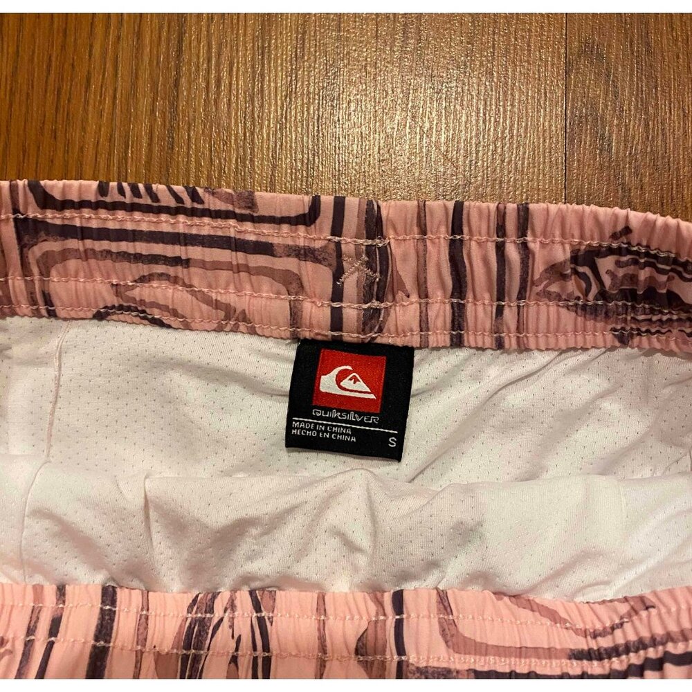 Quiksilver Board Shorts Mens S 7" Beach AOP Orchid Pink Swim Trunks NWT - Picture 3 of 7